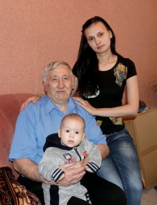 С внучкой Ксенией и правнуком Богданом